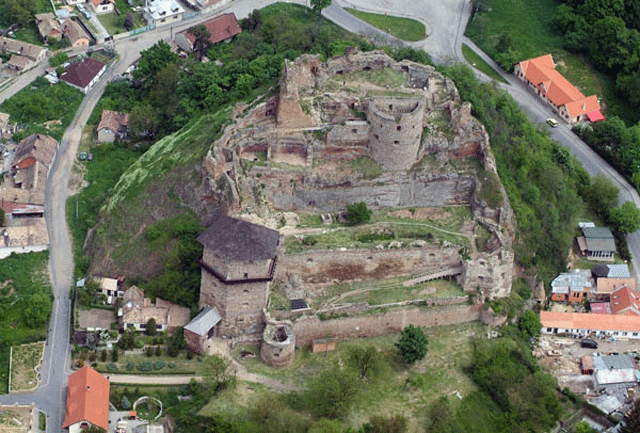 Filakovo Burg Luftbild
